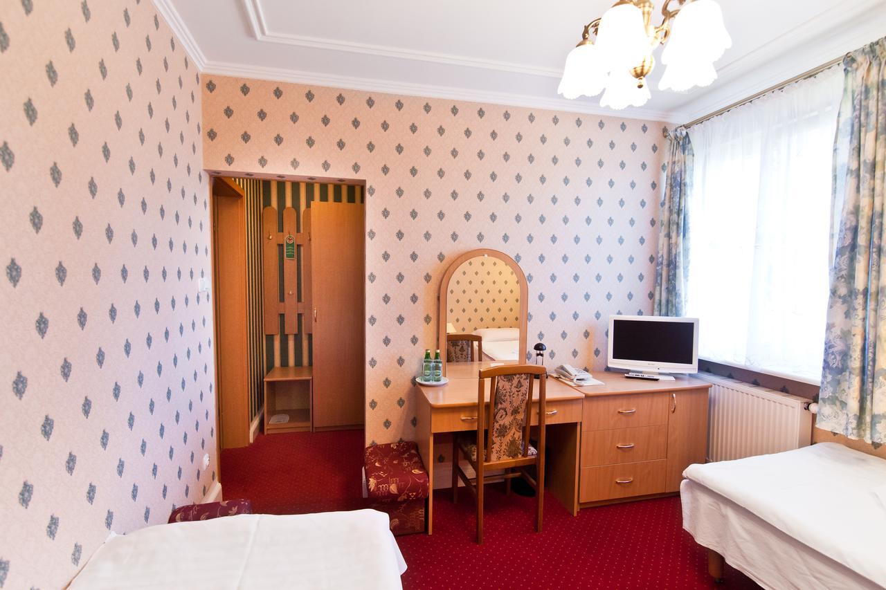 Dom Nad Rzeka Hotell Skwierzyna Rum bild