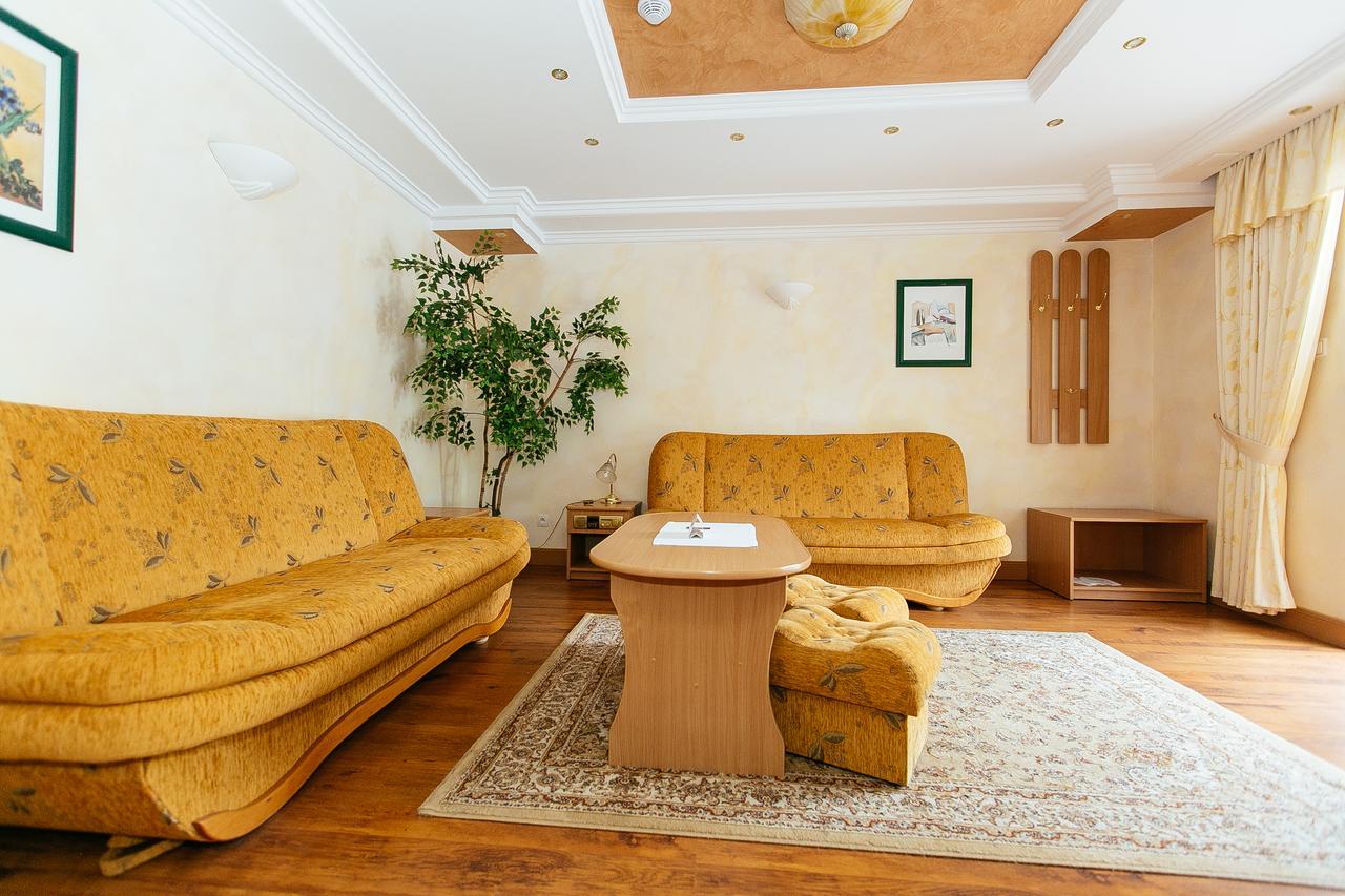 Dom Nad Rzeka Hotell Skwierzyna Exteriör bild