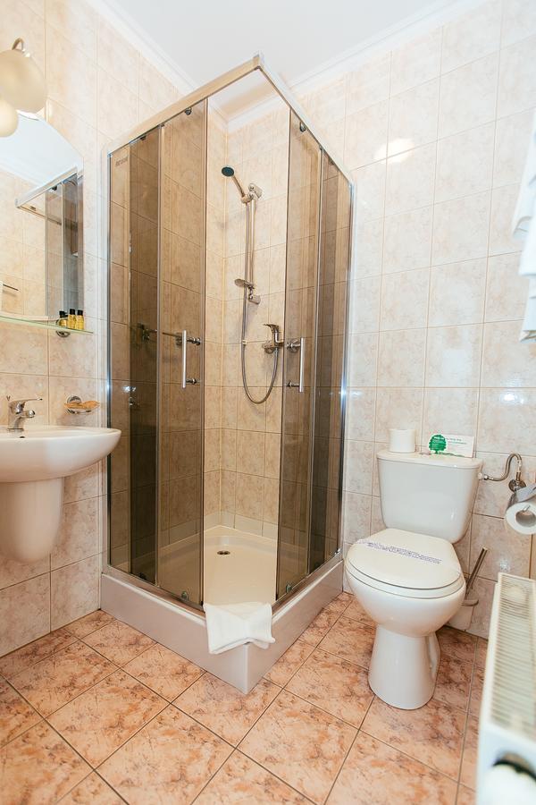 Dom Nad Rzeka Hotell Skwierzyna Exteriör bild