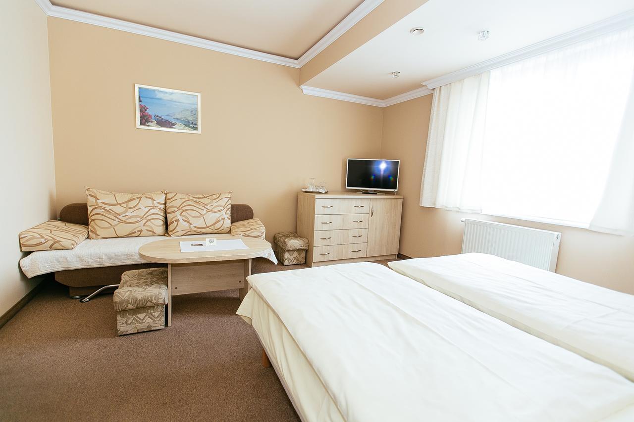 Dom Nad Rzeka Hotell Skwierzyna Exteriör bild