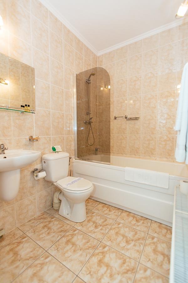 Dom Nad Rzeka Hotell Skwierzyna Exteriör bild