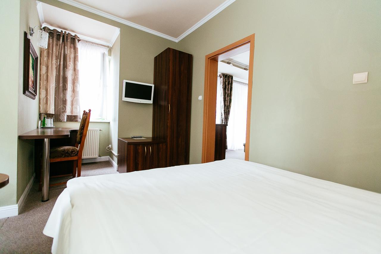 Dom Nad Rzeka Hotell Skwierzyna Exteriör bild